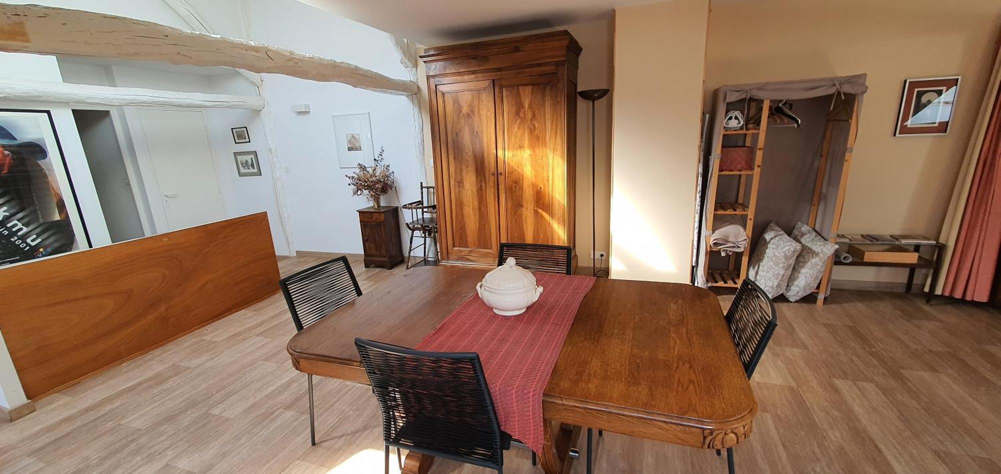 Appartement De Charme Au Coeur De Nevers Bagian luar foto